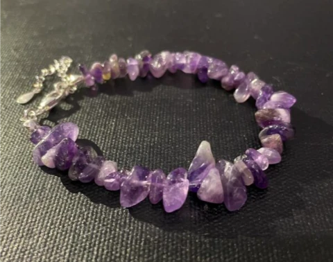 Bracelet in amethyst