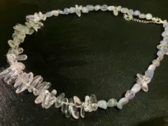 Necklace in clear quartz and blue lace agate