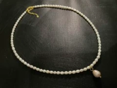 White baroque pearl with colour pearl drop necklace.