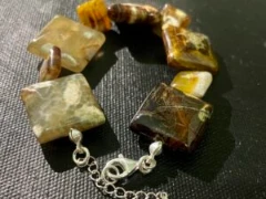 Bracelet in agate
