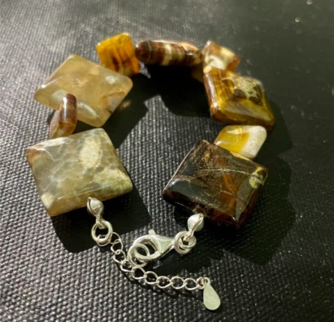 Bracelet in agate