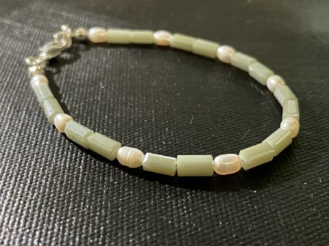 Bracelet jade glass beads and pearls