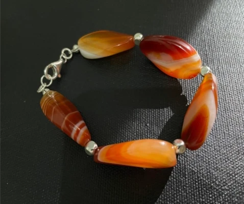 Bracelet in orange agate swirl stone and silver ball stopper