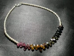 Necklace in multi colour tourmaline and white baroque pearl