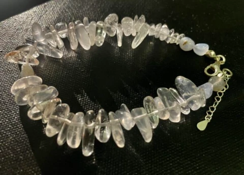 Bracelet in clear quartz and blue lace quartz